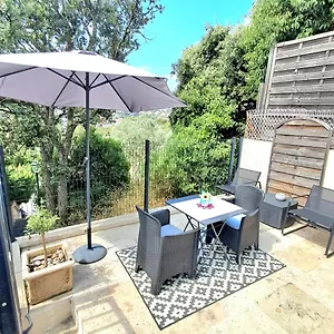 Hébergement de vacances Rénové Avec Terrasse St Raphael, Saint-Raphaël